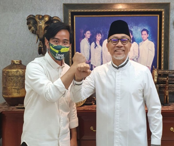 Zulkifli Hasan dan Gibran Rakabuming (foto: Istimewa/internet)