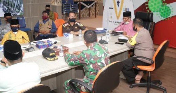 Pj Sekdakab Siak, Jamalludin vidcon dengan Gubri Syamsuar