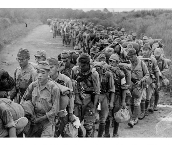 Kondisi tentara Jepang setelah menyatakan menyerah pada Sekutu (foto: Istimewa/internet)