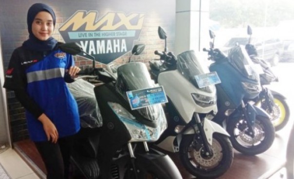 SPG Alfa Scorpii Pekanbaru menunjukkan motor Yamaha Lexi