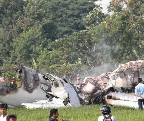 Ilustrasi pesawat Garuda GA 152 jatuh (Foto: Istimewa/internet)