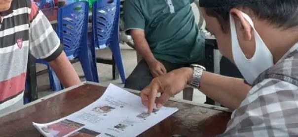 Ketua FPI Inhu, Ali Fahmi Aziz (kanan) sempat bertabayun dengan JU sebelum membuat laporan ke polisi