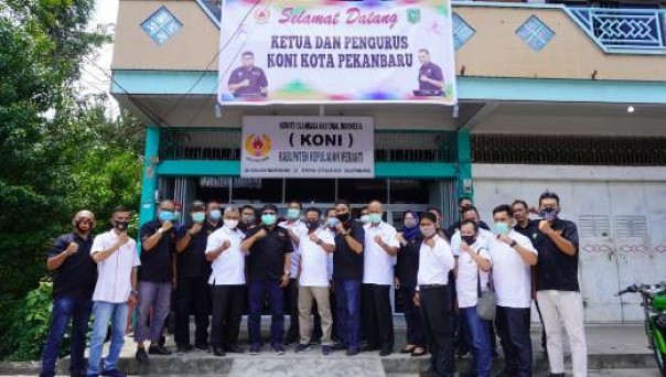 Kunjungan Pengurus KONI Kota Pekanbaru ke Kantor KONI Kabupaten Kepulauan Meranti (foto: barkah/riau1.com) 