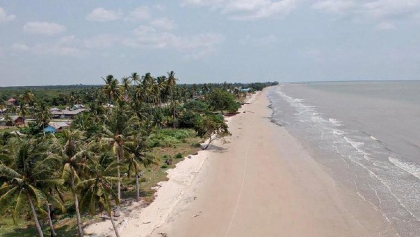 Pantai di Pulau Rupat