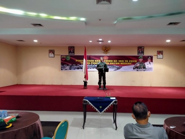 Kasrem 031/WB Kolonel Inf Junaidi M mewakili Pangdam I Bukit Barisan, secara resmi menutup pelaksanaan TMMD ke-109 Kabupaten Inhu tahun 2020