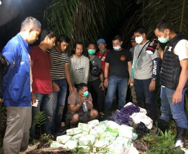 Kapolres Inhil memimpin pengungkapan 50 Kg sabu di kebun Sawit