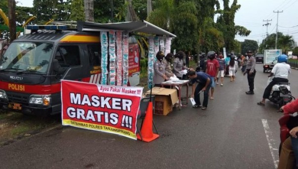 Cegah Covid-19, Polres Tanjungpinang Buka Gerai Masker Gratis/suryakepri