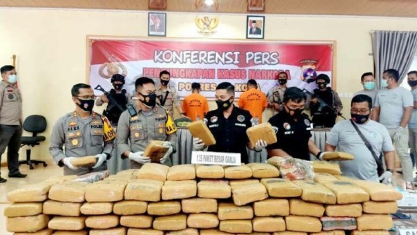 Pengiriman 135 Kg Ganja Kering ke Lampung Digagalkan Polres 50 Kota/padangkita