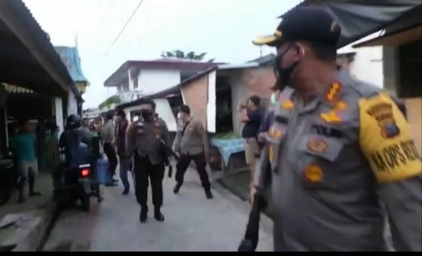 Kapolresta Pekanbaru Nandang Mu'min Wijaya saat memimpin penangkapan 3 pengedar narkoba di Jalan Pangeran Hidayat Pekanbaru