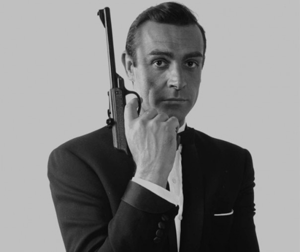 Sean Connery saat memerankan James Bond (Foto: Istimewa/internet)