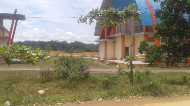 Bendungan Kebun Nopi Desa Bukit Pedusunan, Kecamatan Kuantan Mudik Kuansing/R24