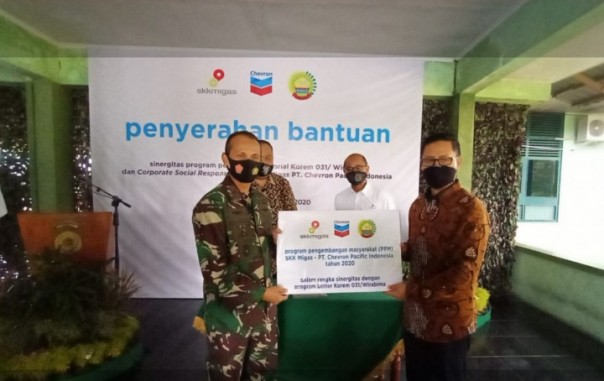 1.000 Alquran untuk Warga Binaan Korem 031/WB dari SKK Migas-PT Chevron