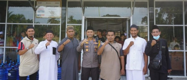 Kapolres Bengkalis kunjungi Anak Yatim di Eksternal Bequranic