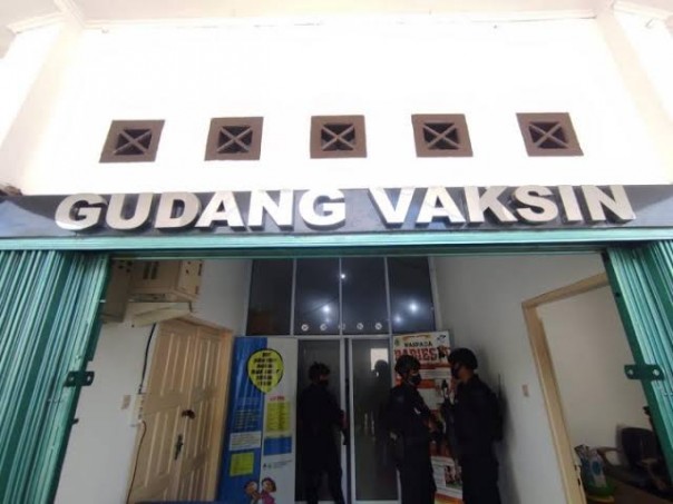 Gudang Vaksin UPT Instalasi Farmasi dan Logistik Kesehatan Diskes Riau