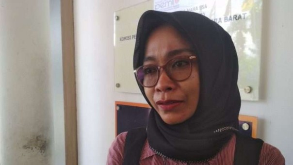 Yanuk Sri Mulyani Ketua KPU Sumbar. (Rahmadi/langgam.id)