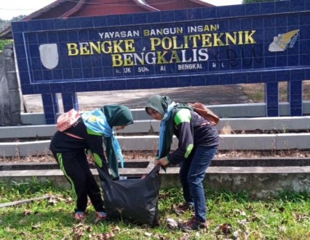 Mapala Laksamana Polbeng Gelar Aksi Bersih Bersih, Peringati HPSN