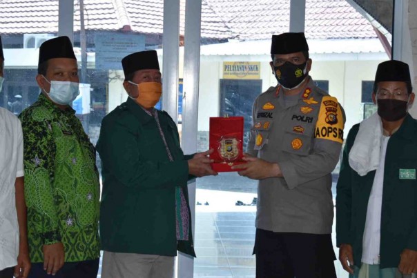 Kapolres Inhu Ikuti Kajian Kitab Kuning