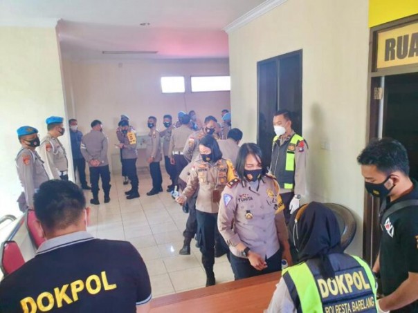 Mendadak PJU dan Kapolsek Polresta Barelang di Tes Urine, Ini Hasilnya