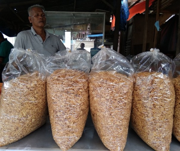 Salah satu jenis usaha perdagangan. Foto: Surya/Riau1.