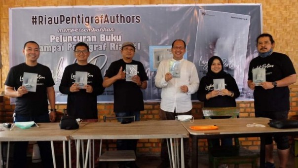 6 Penulis Riau Luncurkan 150 Cerpen dalam Satu Buku
