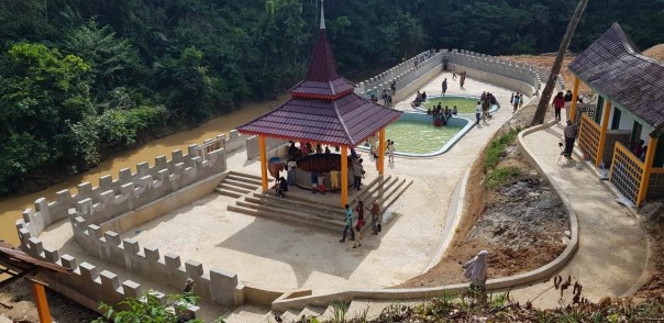 Obyek Wisata Sumber Air Panas Sungai Pinang/ Zar