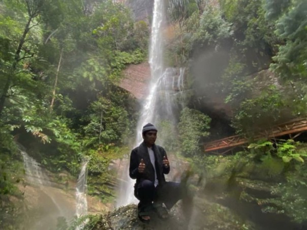 Air terjun Batu Tilam di Kampar