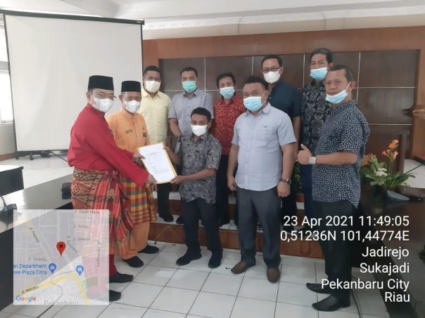 Komisi III DPRD Inhu Dampingi Kades Koto Medan ke DLHK Riau