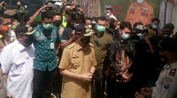 Gubri Syamsuar saat tinjau pos peniadaan mudik di Kampar