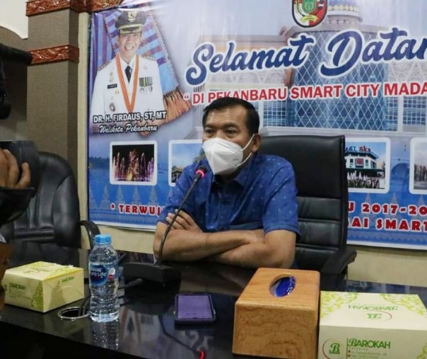 Wali Kota Pekanbaru Firdaus usai rapat percepatan vaksinasi dan persiapan rencana kunjungan Presiden Jokowi, Sabtu (15/5/2021). Foto: Humas Pemko Pekanbaru. 