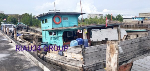 Patroli Mabes Polri Tangkap Kapal Pasir Bermuatan 40 Kubik Tanpa Dokumen di Perairan Selat Bengkalis
