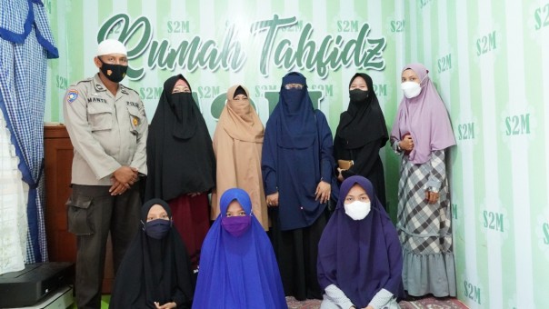 Aiptu Juni Manto Dirikan Rumah Tahfiz Gratis Bagi Anak Anak Kurang Mampu di Siak