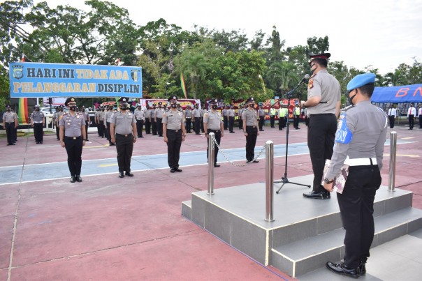 HUT Bhayangkara ke-75, 60 Personil Polres Inhu Naik Pangkat