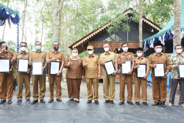 Bupati Bengkalis, Kasmarni saat kunjungan kerja