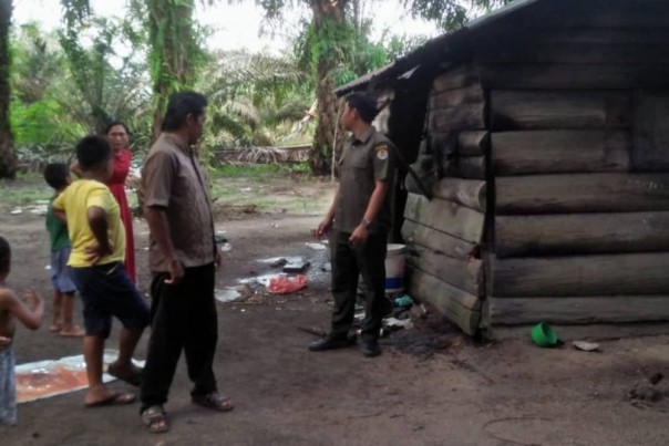 Rumah yang diserang