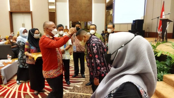 Kadisdik Riau, Zul Ikram buka pelatihan (Foto: MCR)