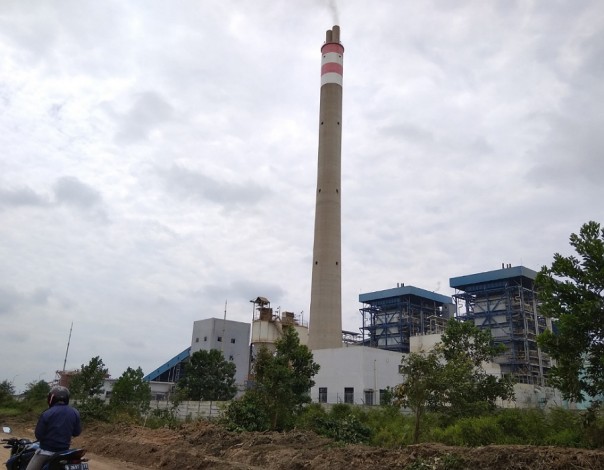 PLTU di dalam Kawasan Industri Tenayan, Kecamatan Tenayan Raya Pekanbaru. Foto: Surya/Riau1.