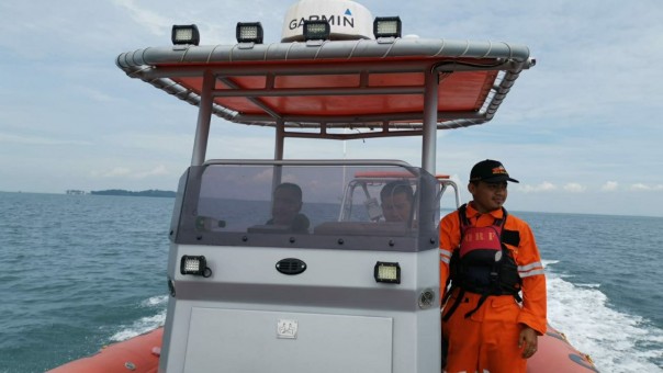 Saat pencarian ABK yang terjun ke laut