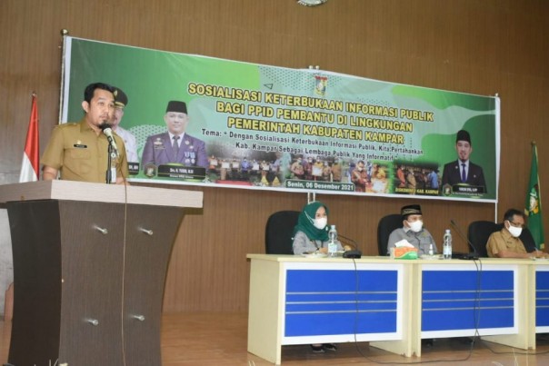 Saat acara sosialisasi keterbukaan informasi publik di Kampar