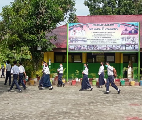 SMP Negeri 23 Pekanbaru berada di Kecamatan Binawidya, pinggiran Kota Pekanbaru. Foto: Surya/Riau1.