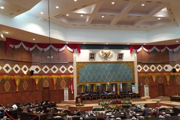 Rapat Paripurna DPRD Riau