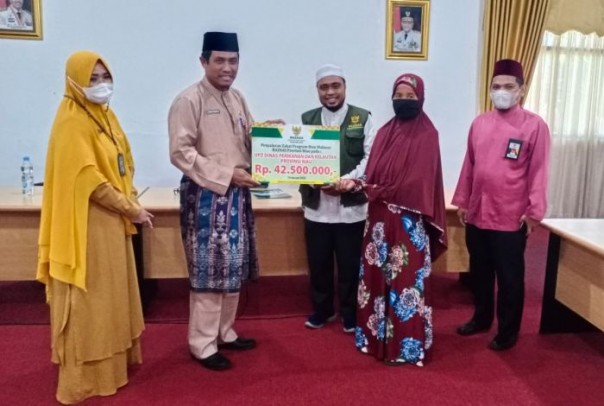 Saat penyerahan zakat produktif 