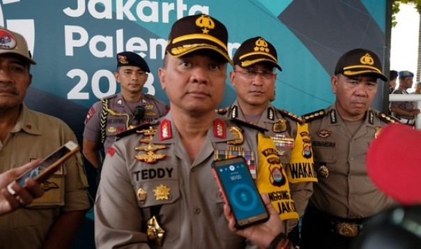 Kapolda Sumatera Barat, Irjen Pol Teddy Minahasa Putra 