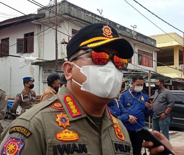 Kepala Satpol PP Pekanbaru Iwan Simatupang. Foto: Surya/Riau1.