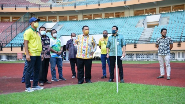 Peninjauan Stadion Utama Riau