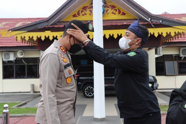 Silahturahmi Berhadiah Tanjak Kehormatan