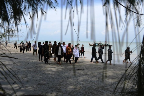 Rombongan tinjau pulau Beting Aceh