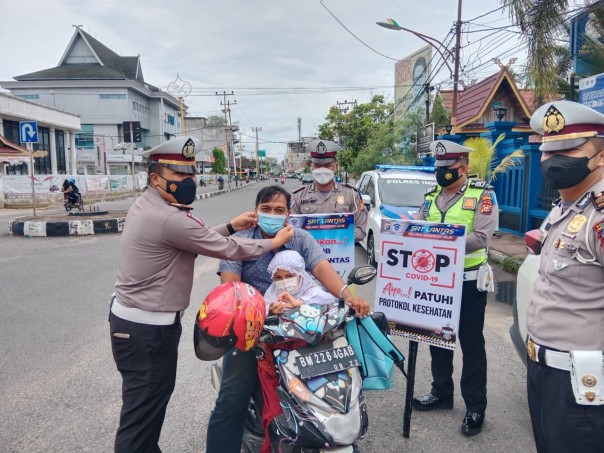 Keluar Rumah Wajib Pakai Masker, Polres Inhil Gelar Ops Lancang Kuning