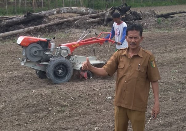 Kepala Desa Teratak Air Hitam, Fahrizal