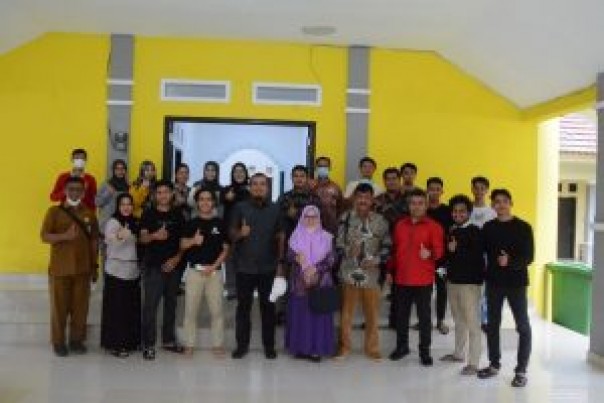 Saat kunjungan observasi DPRD Riau di asrama mahasiswa Riau di Bogor