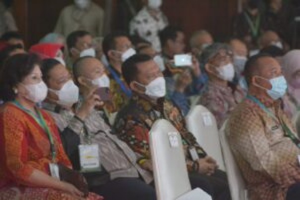  Bupati Catur menghadiri acara Aksi Afirmasi Produk Dalam Negeri